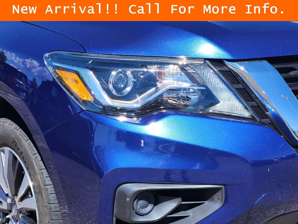 Used 2017 Nissan Pathfinder S AWD/4WD image 8