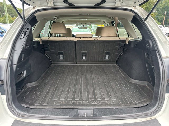 Used 2017 Subaru Outback 2.5i Premium AWD/4WD image 9