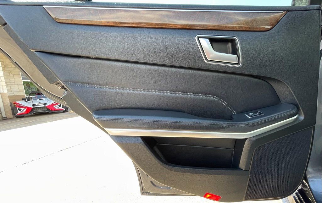 Used 2014 Mercedes-Benz E 350 4MATIC Sedan w/ Premium 1 Package image 35