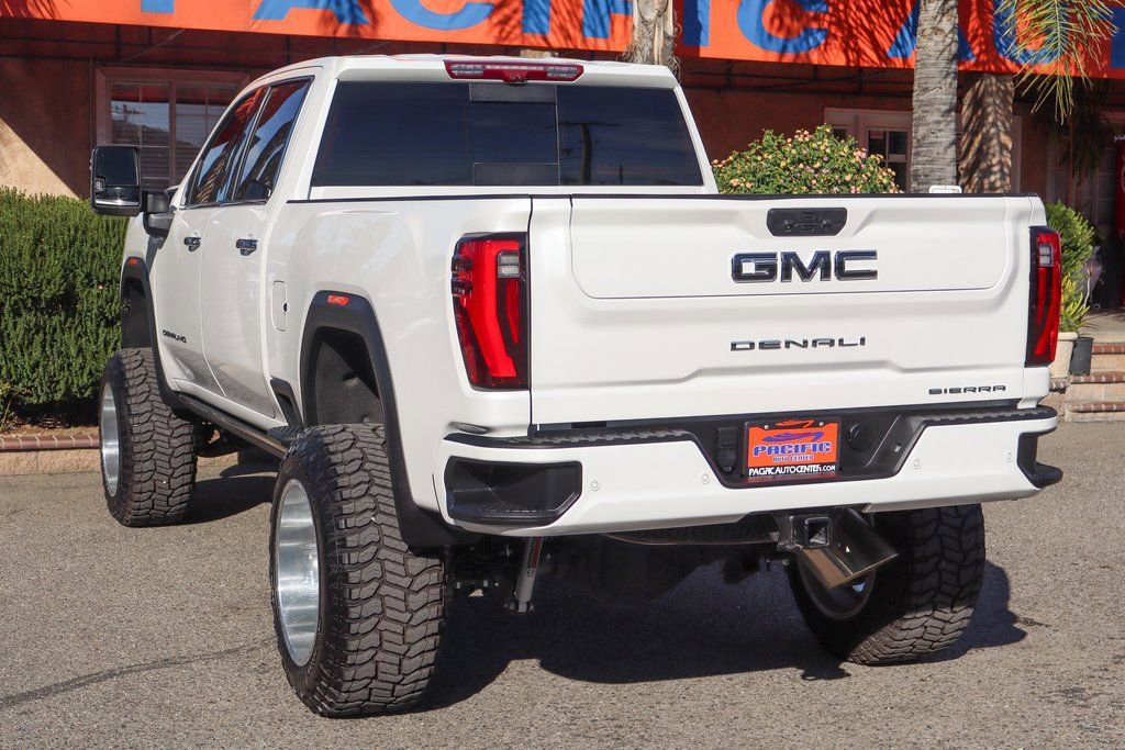 Used 2024 GMC Sierra 2500 Denali Ultimate image 6