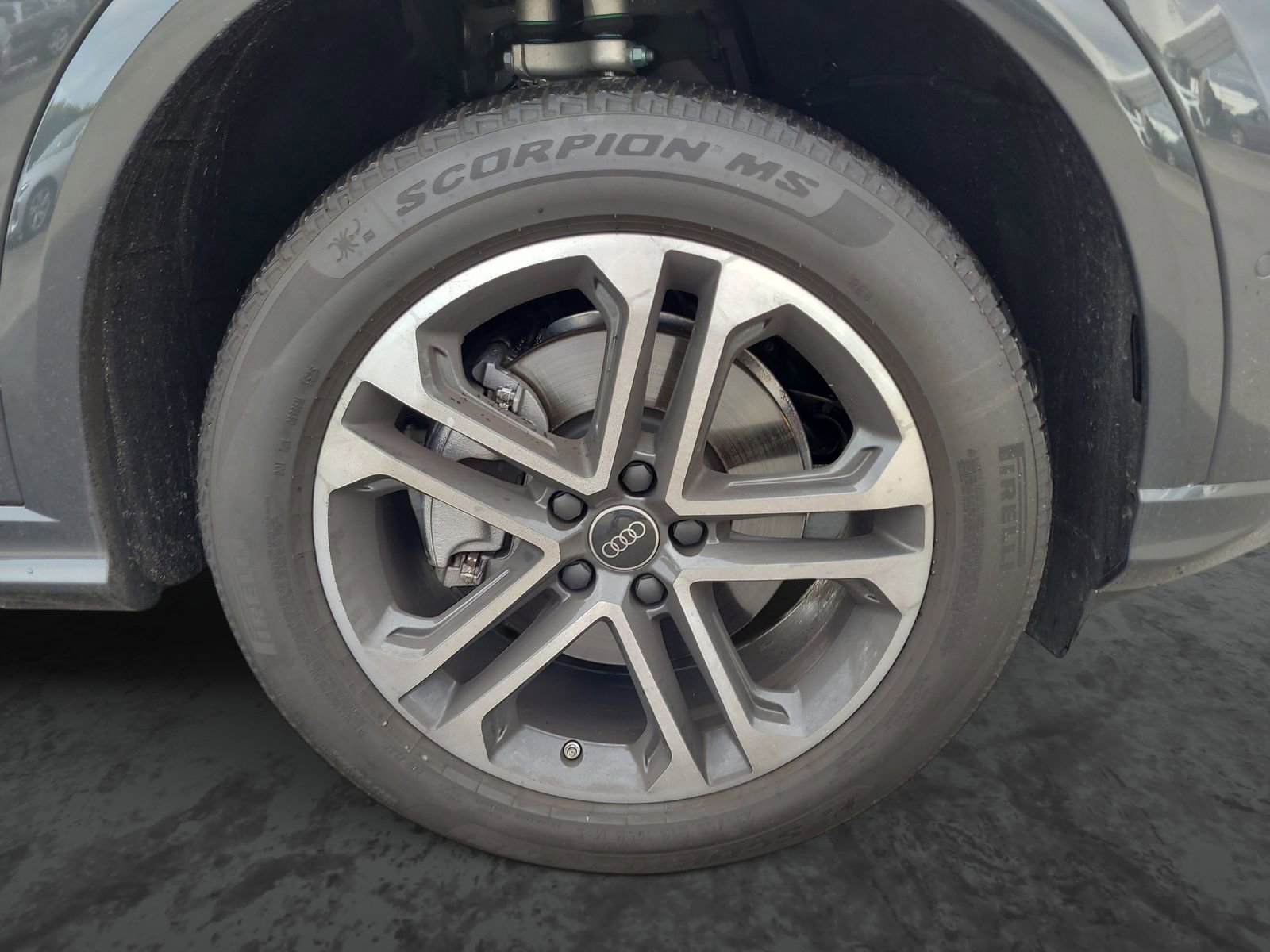 Used 2025 Audi Q5 Premium w/ Convenience Package AWD/4WD image 5