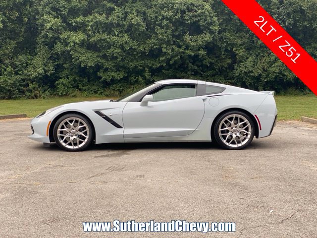 Used 2019 Chevrolet Corvette Stingray Coupe RWD image 4