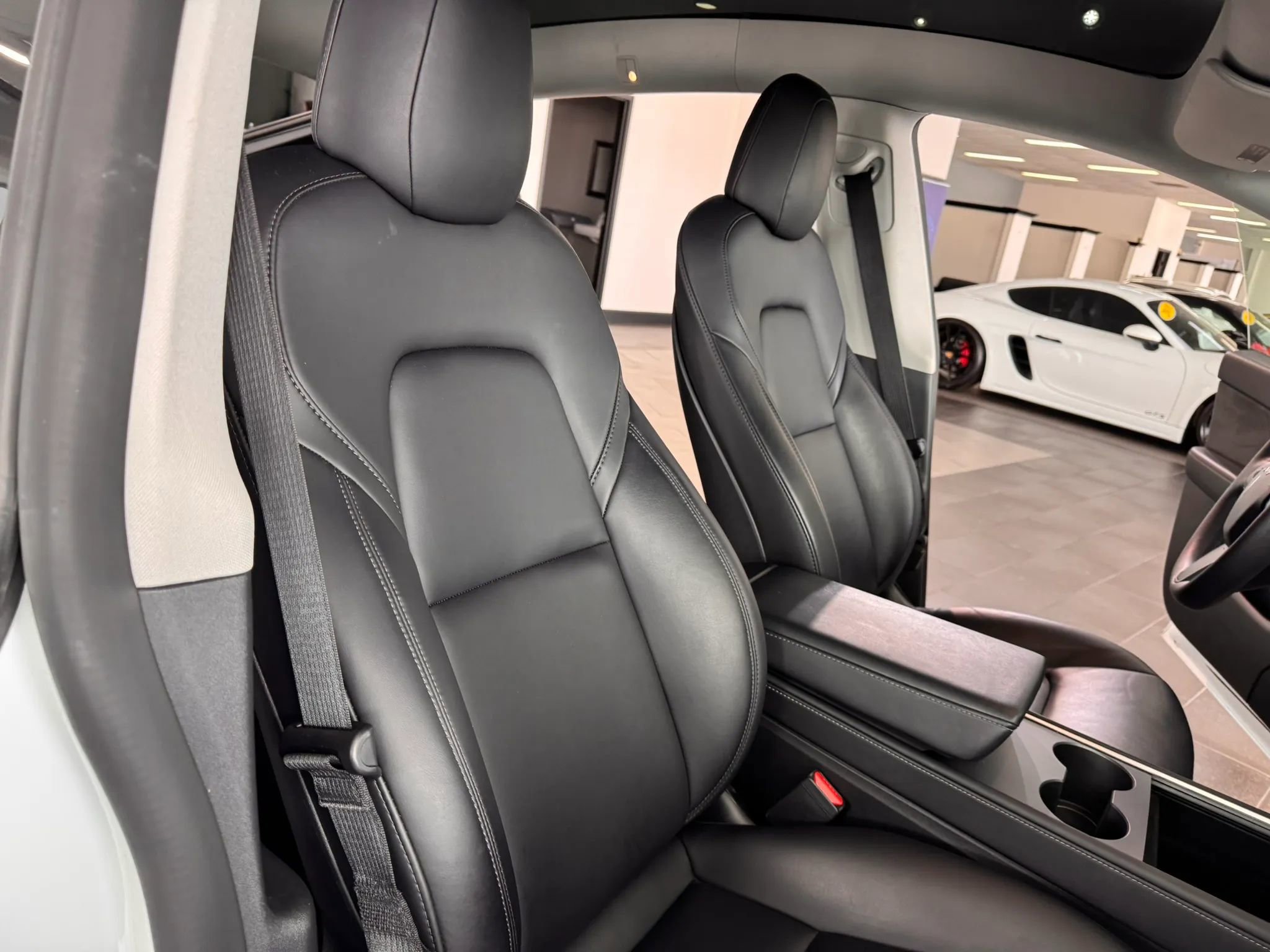 Used 2022 Tesla Model Y Performance image 13