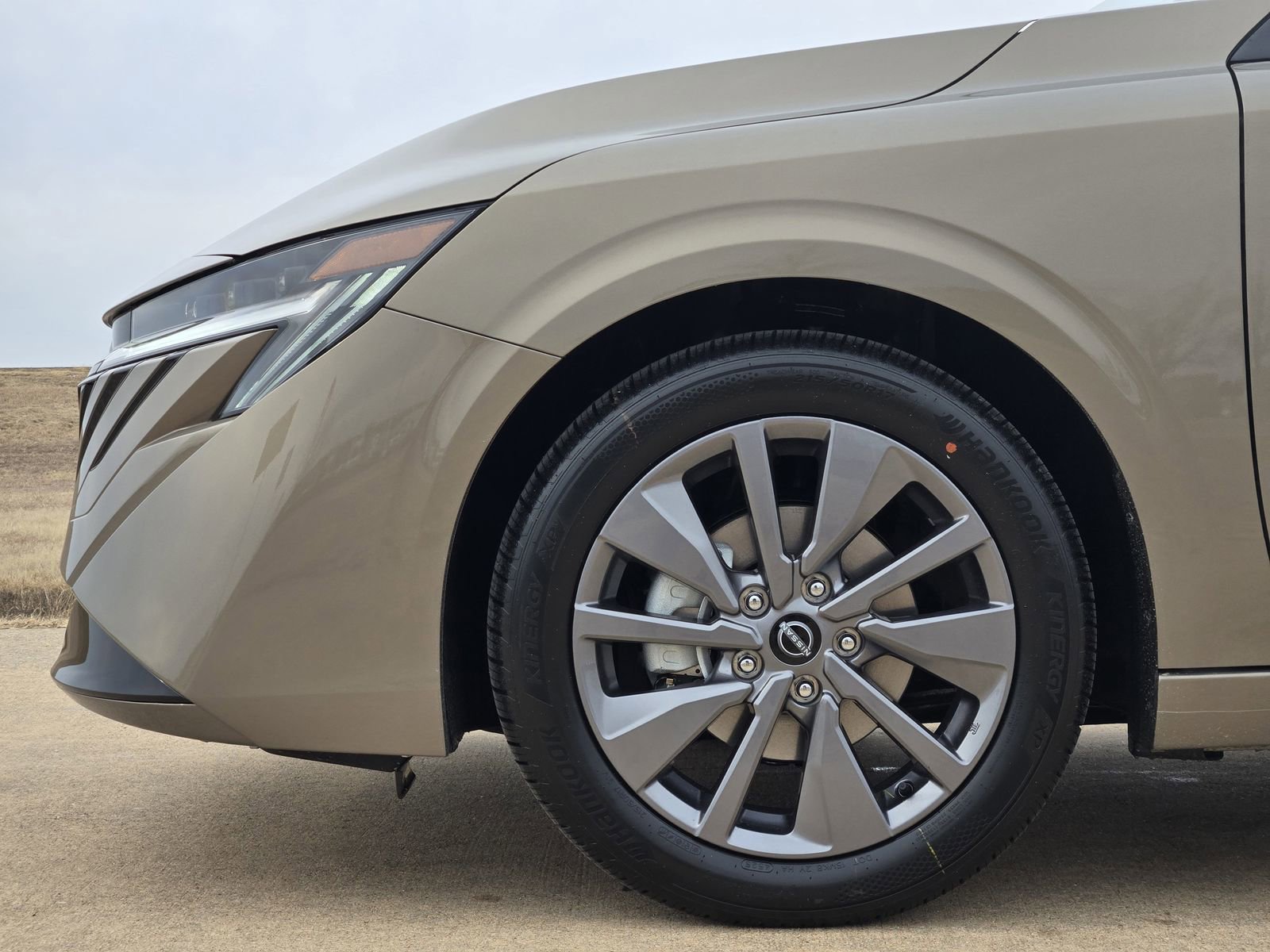 New 2026 Nissan Sentra SL w/ Floor Mat Package FWD image 9