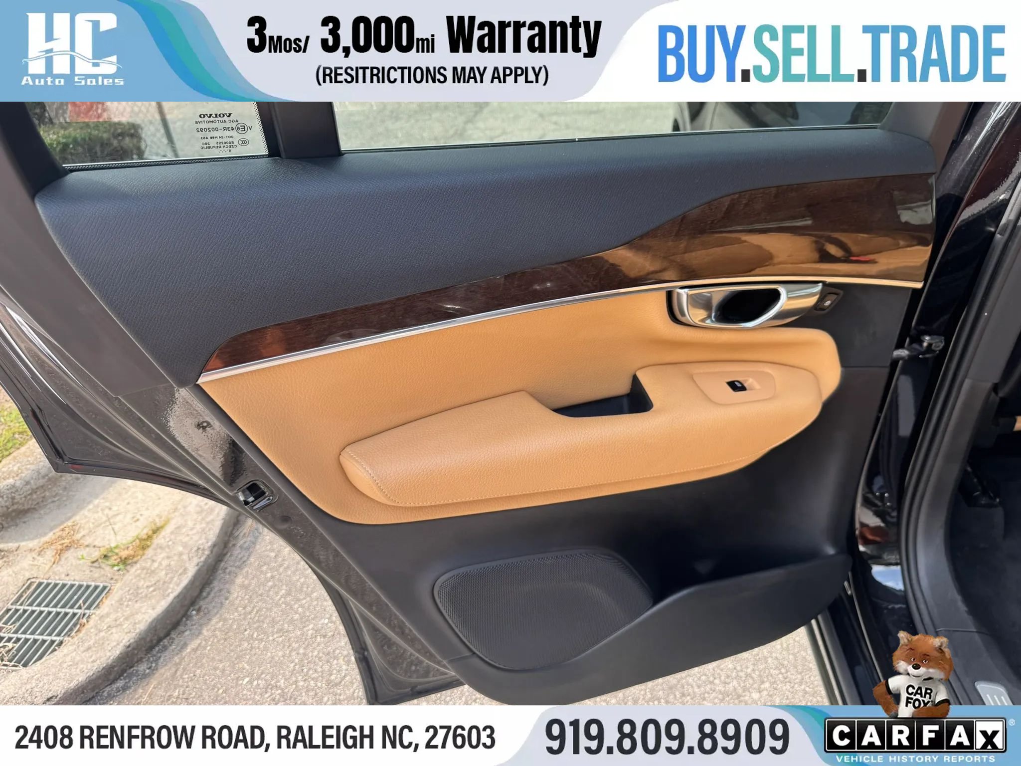 Used 2016 Volvo XC90 T6 Momentum w/ Momentum Plus Package AWD/4WD image 16