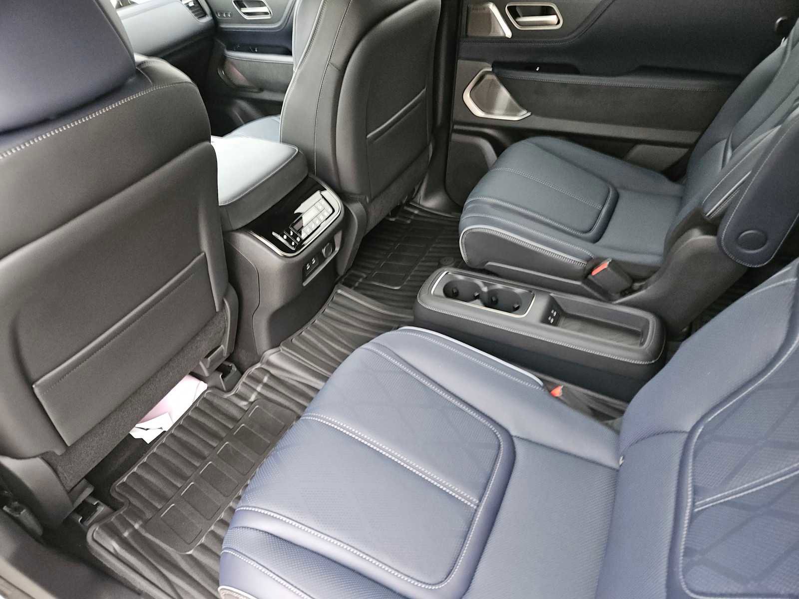 New 2026 INFINITI QX80 4WD w/ Sport Exterior Package image 21