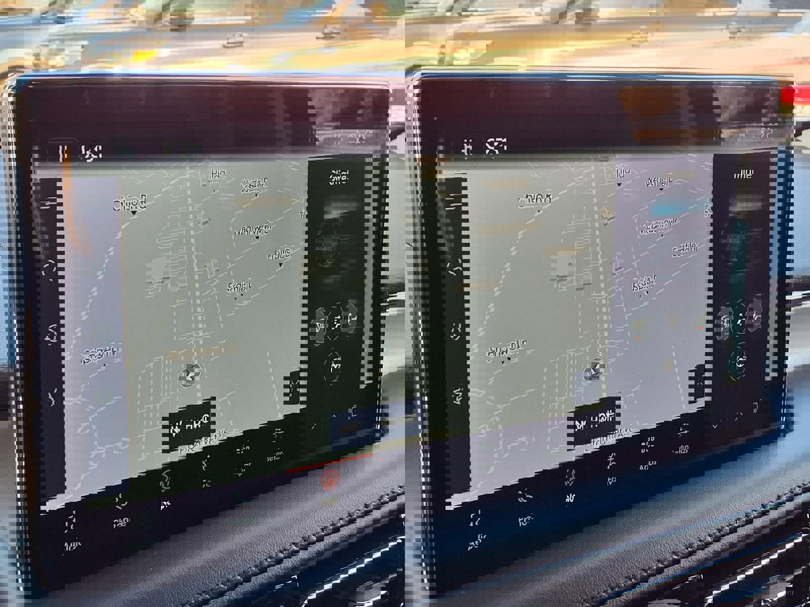 Used 2023 Lincoln Nautilus Reserve w/ Equipment Group 201A image 18