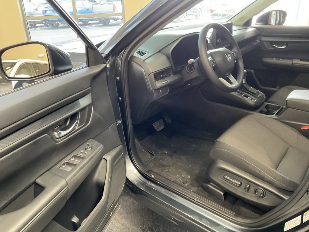 Used 2025 Honda CR-V EX image 10