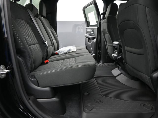 New 2026 RAM 1500 4x4 Crew Cab image 17