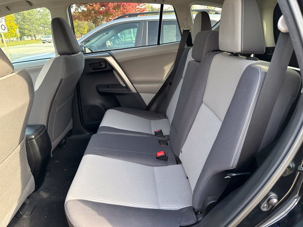 Used 2013 Toyota RAV4 XLE AWD/4WD image 13