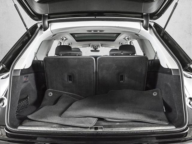 Used 2023 Audi Q7 Premium Plus w/ Premium Plus Package image 6