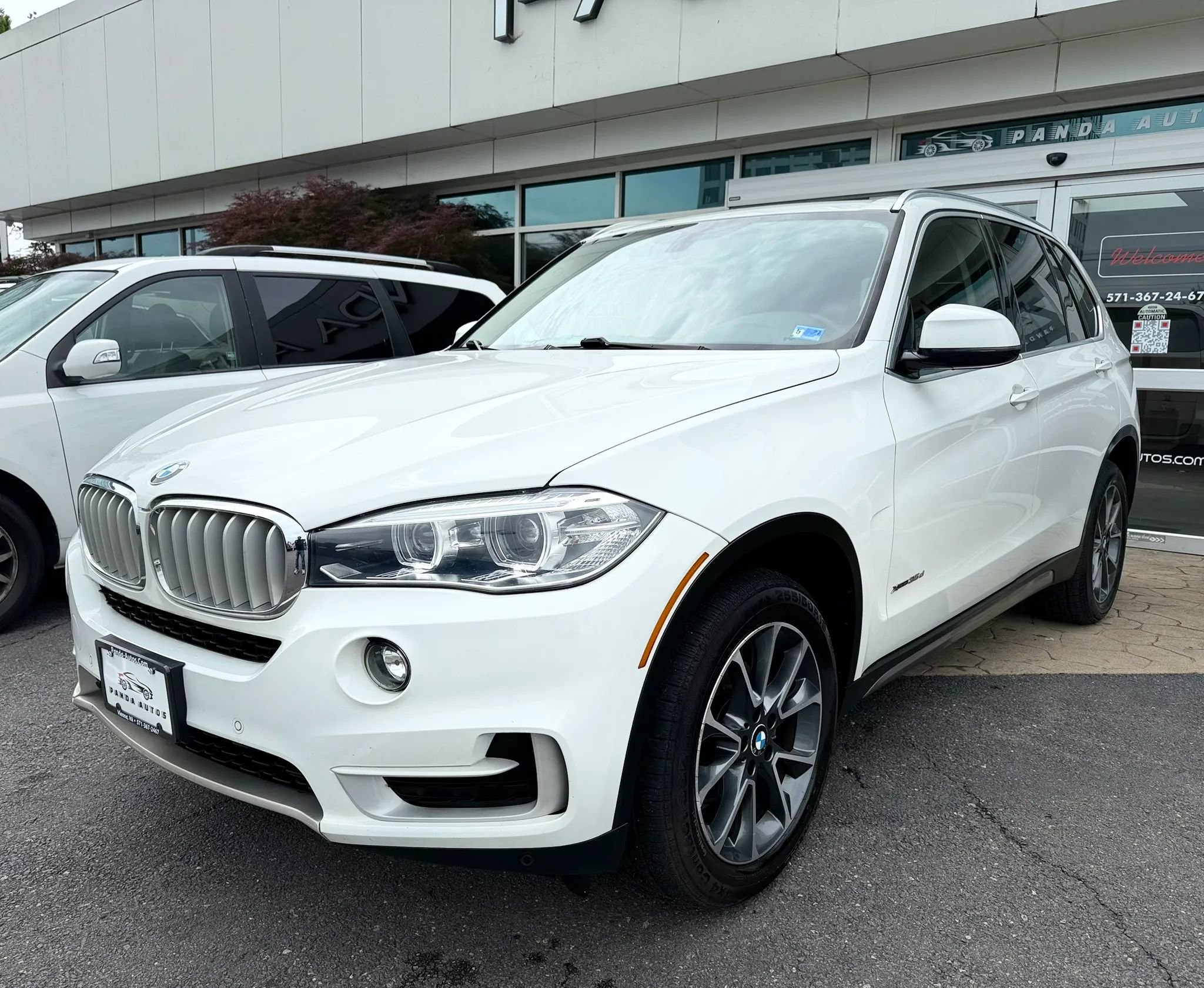 Used 2017 BMW X5 xDrive35d AWD/4WD image 3