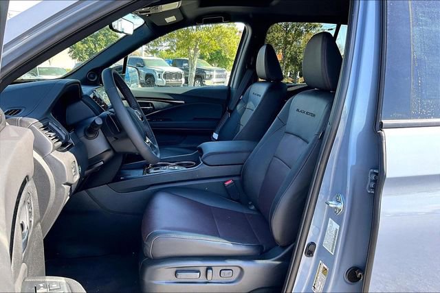 New 2026 Honda Ridgeline Black Edition image 8
