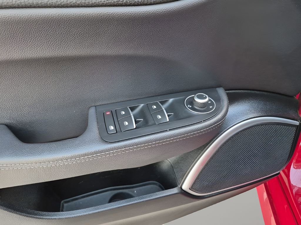 Used 2019 Alfa Romeo Giulia w/ Nero Edizione image 28