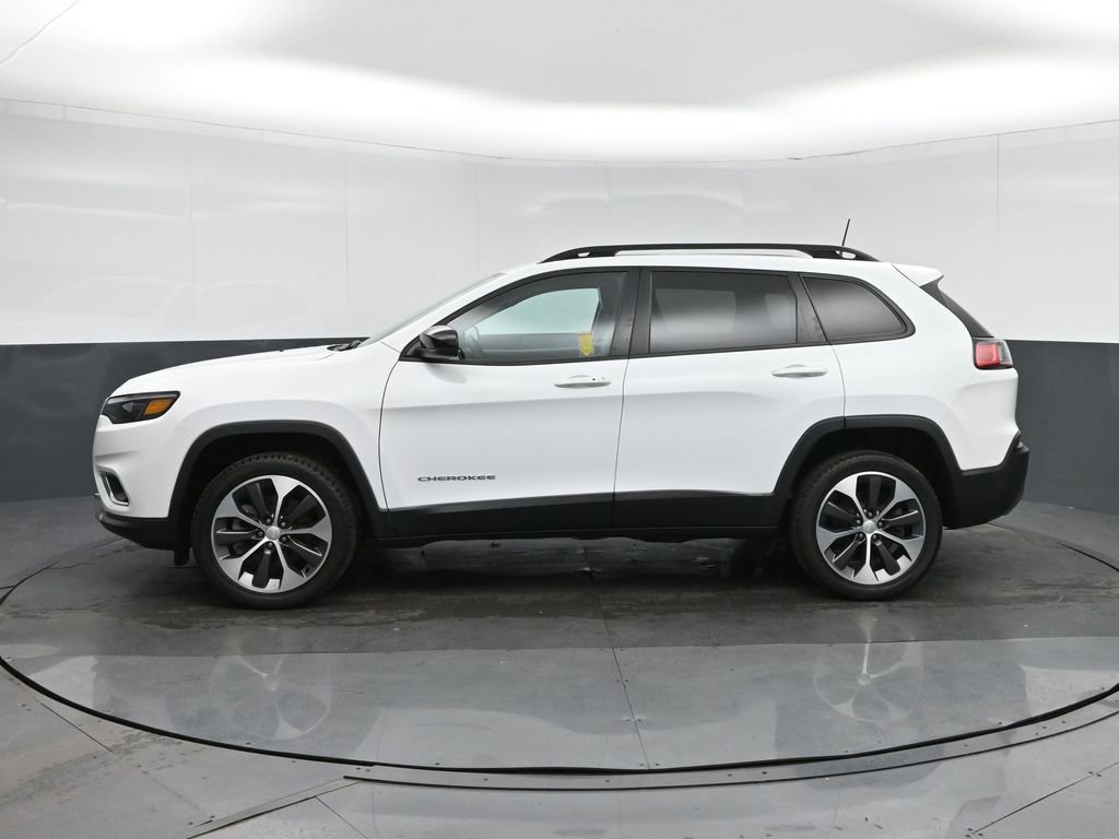 Used 2022 Jeep Cherokee Limited w/ Elite Package image 4