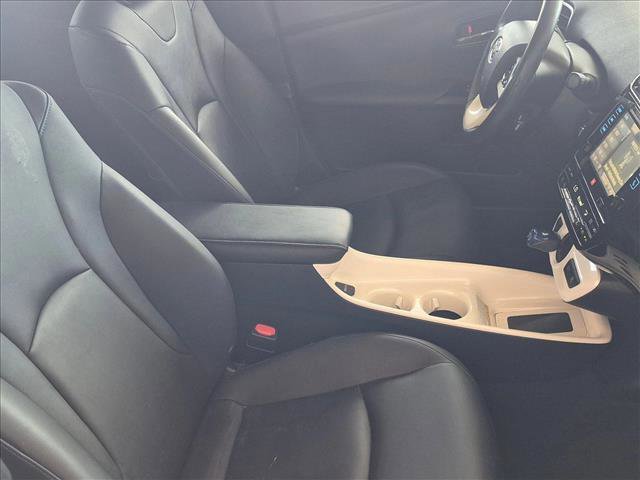 Used 2016 Toyota Prius Four Touring w/ Premium Convenience Package FWD image 19