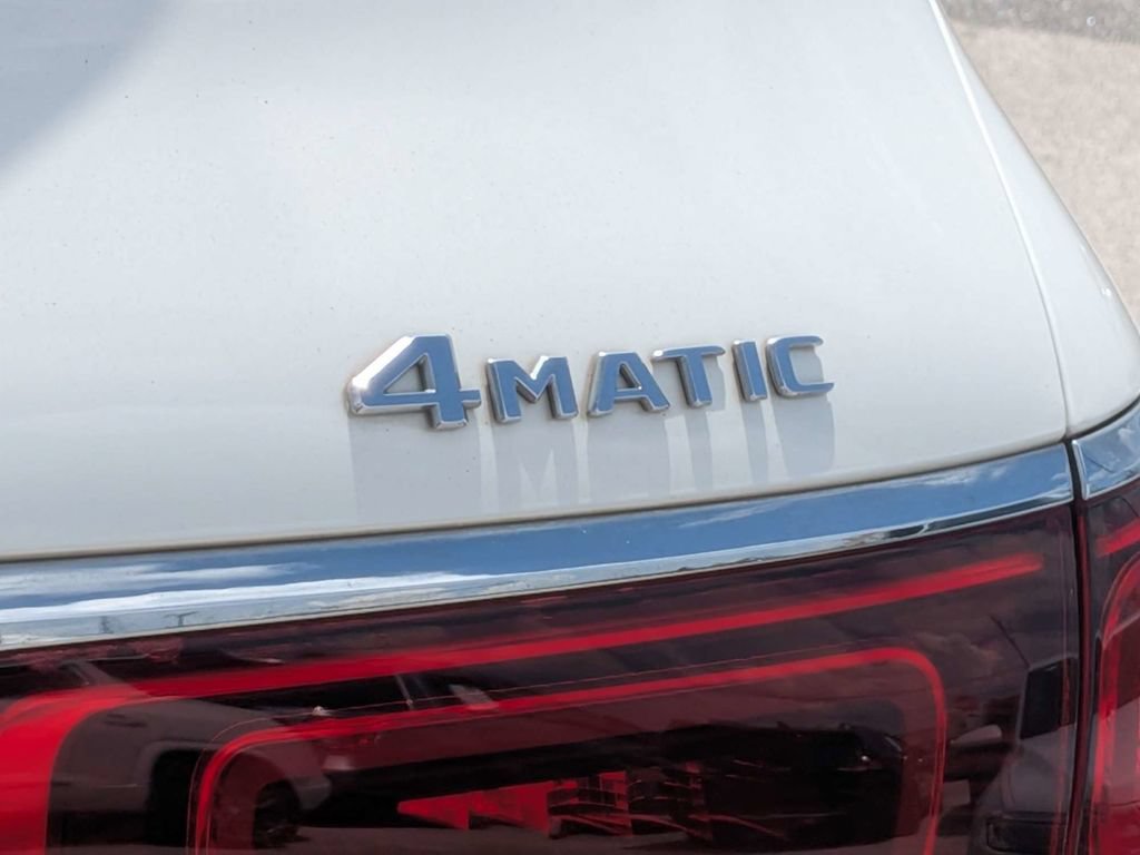 Used 2020 Mercedes-Benz GLS 450 4MATIC image 11