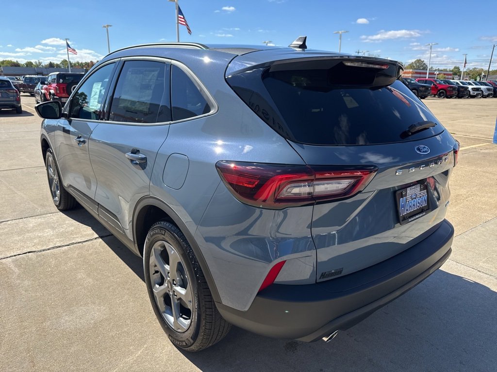 New 2026 Ford Escape ST-Line image 6