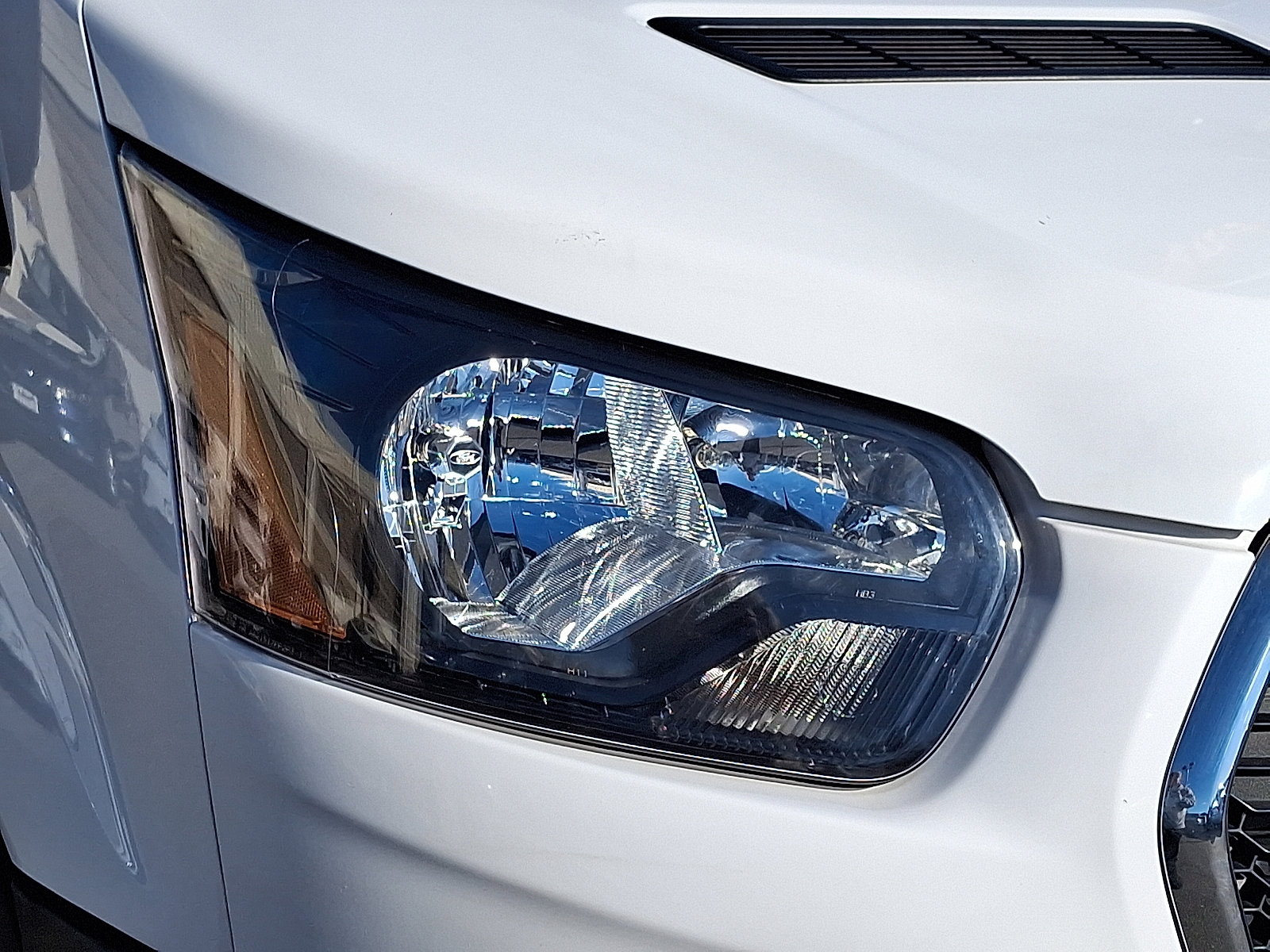 Certified 2024 Ford Transit 250 Low Roof w/ Exterior Upgrade Package image 9