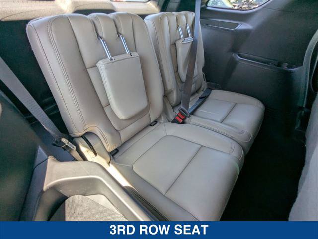Used 2015 Ford Explorer Limited w/ Equipment Group 302A FWD image 22
