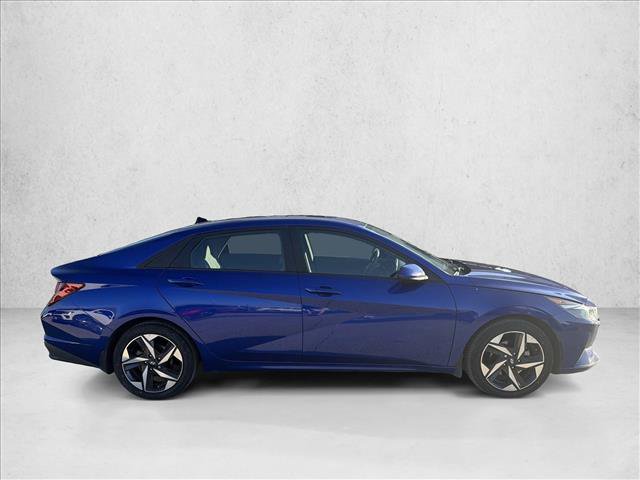 Used 2023 Hyundai Elantra SEL w/ Convenience Package FWD image 6