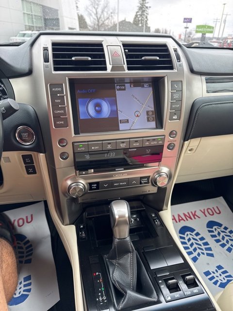 Used 2020 Lexus GX 460 Premium image 25