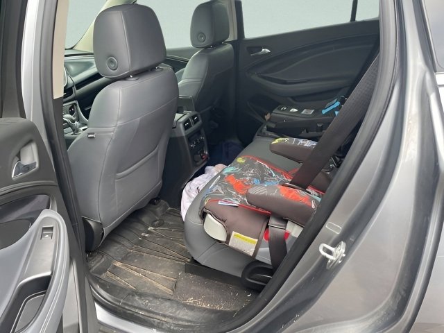 Used 2020 Buick Envision Essence image 14