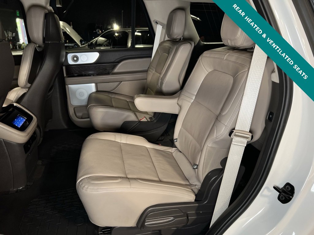 Used 2024 Lincoln Navigator Reserve image 15