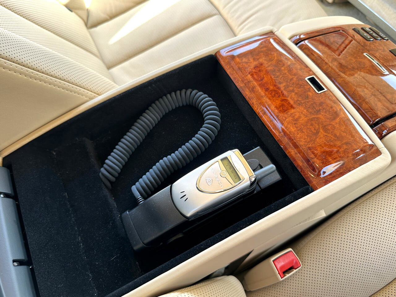 Used 2004 Maybach 57 image 45