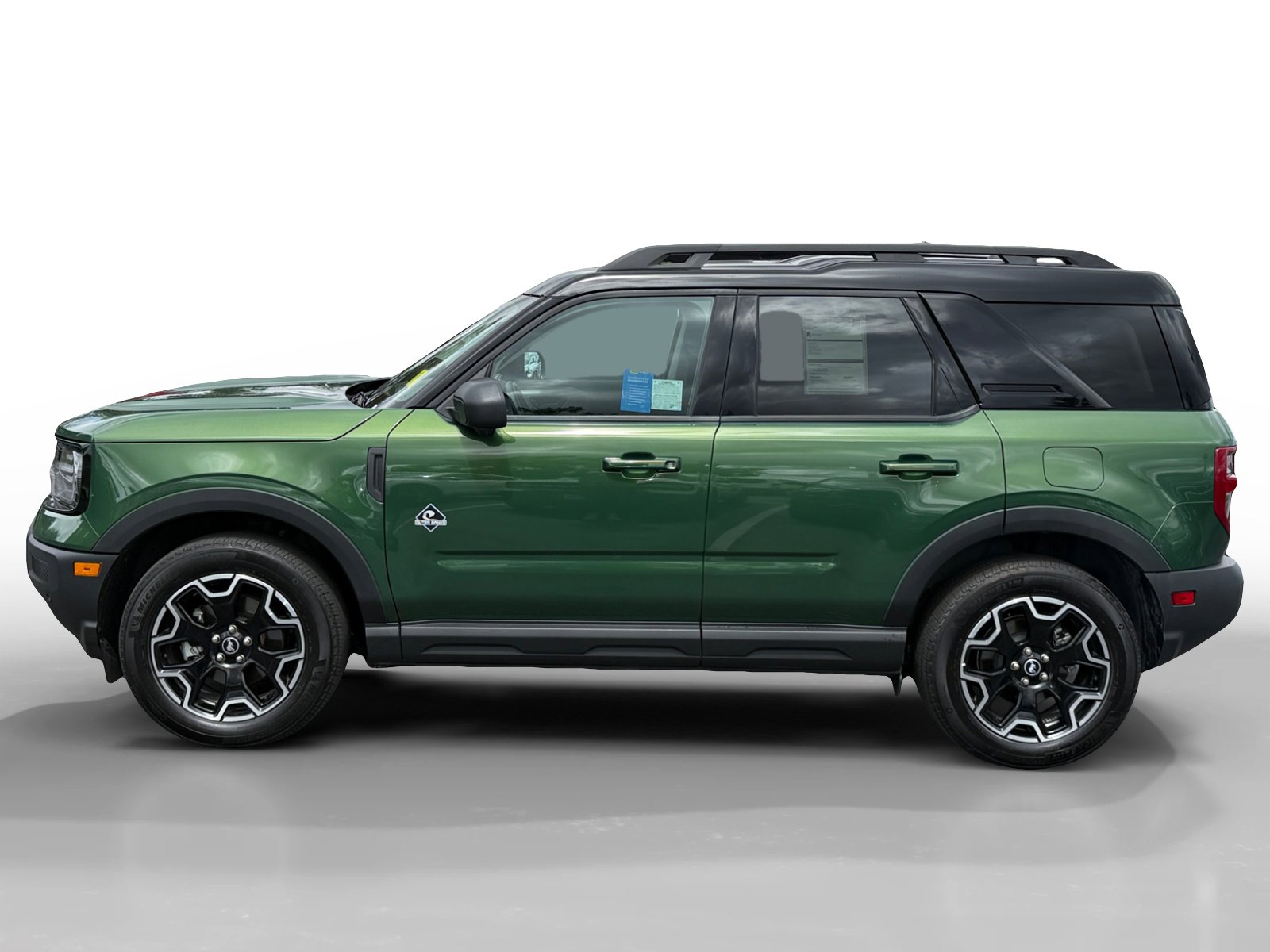 Certified 2025 Ford Bronco Sport Outer Banks w/ Outer Banks Tech Package+ AWD/4WD image 2