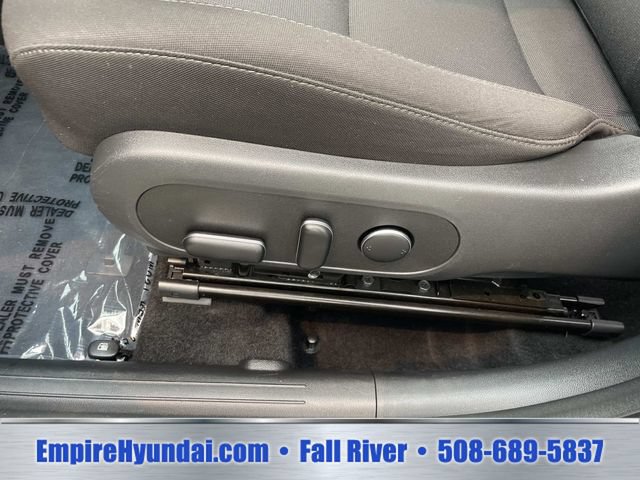 Used 2024 Hyundai Kona SEL AWD/4WD image 17