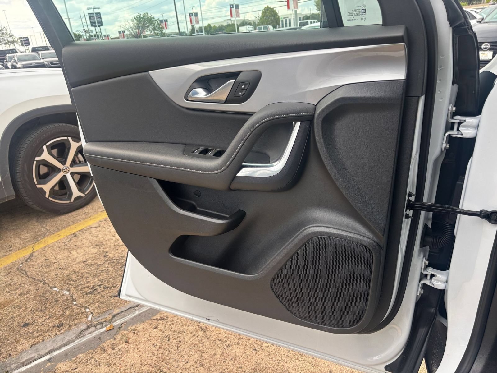 Used 2026 Chevrolet Blazer LT FWD image 18