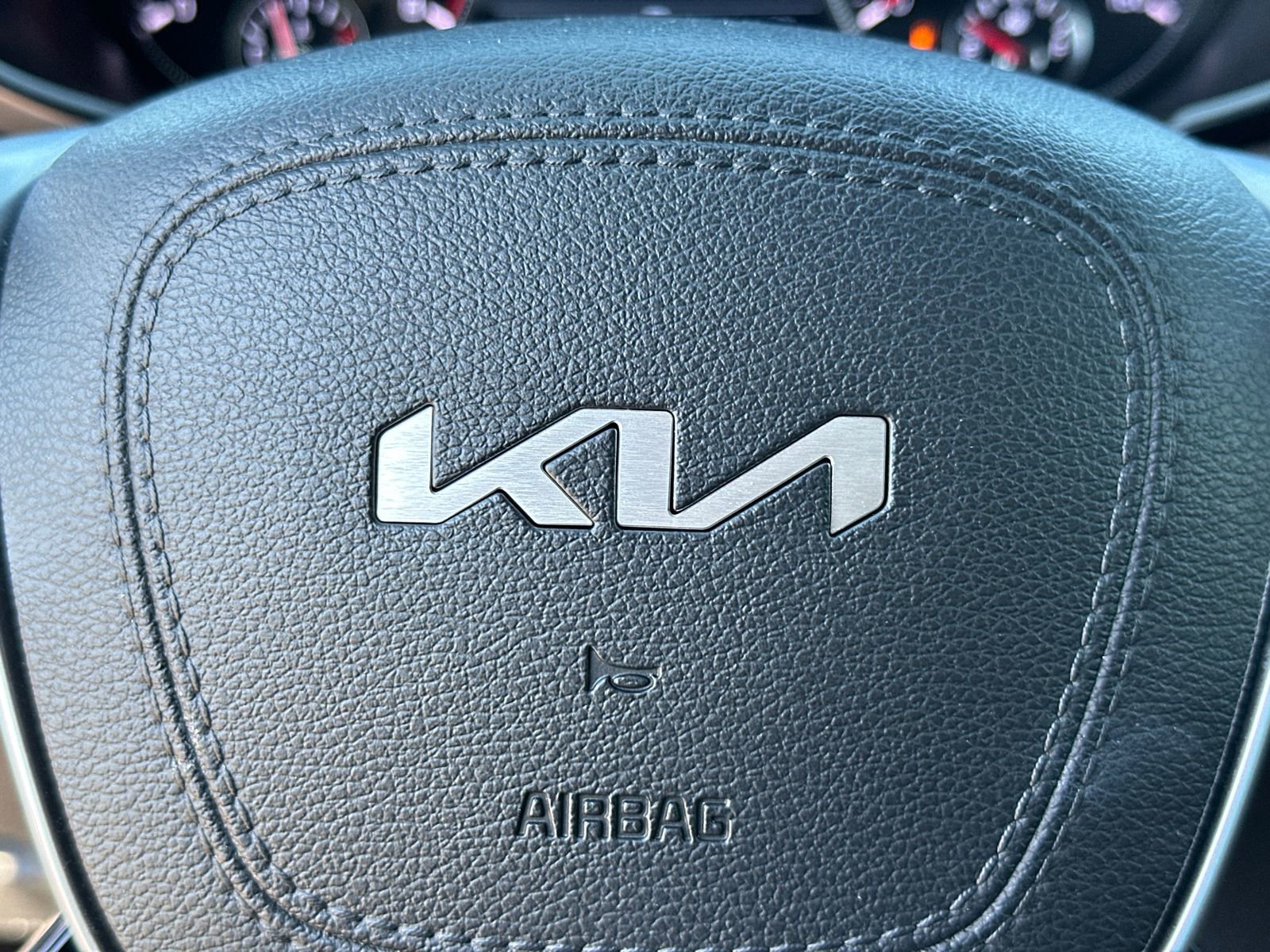 Used 2022 Kia Telluride SX w/ Towing Package image 23