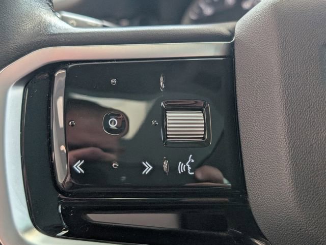 Used 2023 Land Rover Discovery Sport S image 22