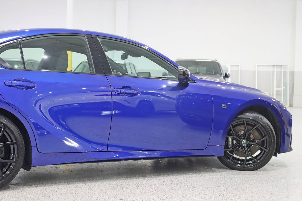 Used 2025 Lexus IS 500 w/ Accessory Package 2 RWD image 11