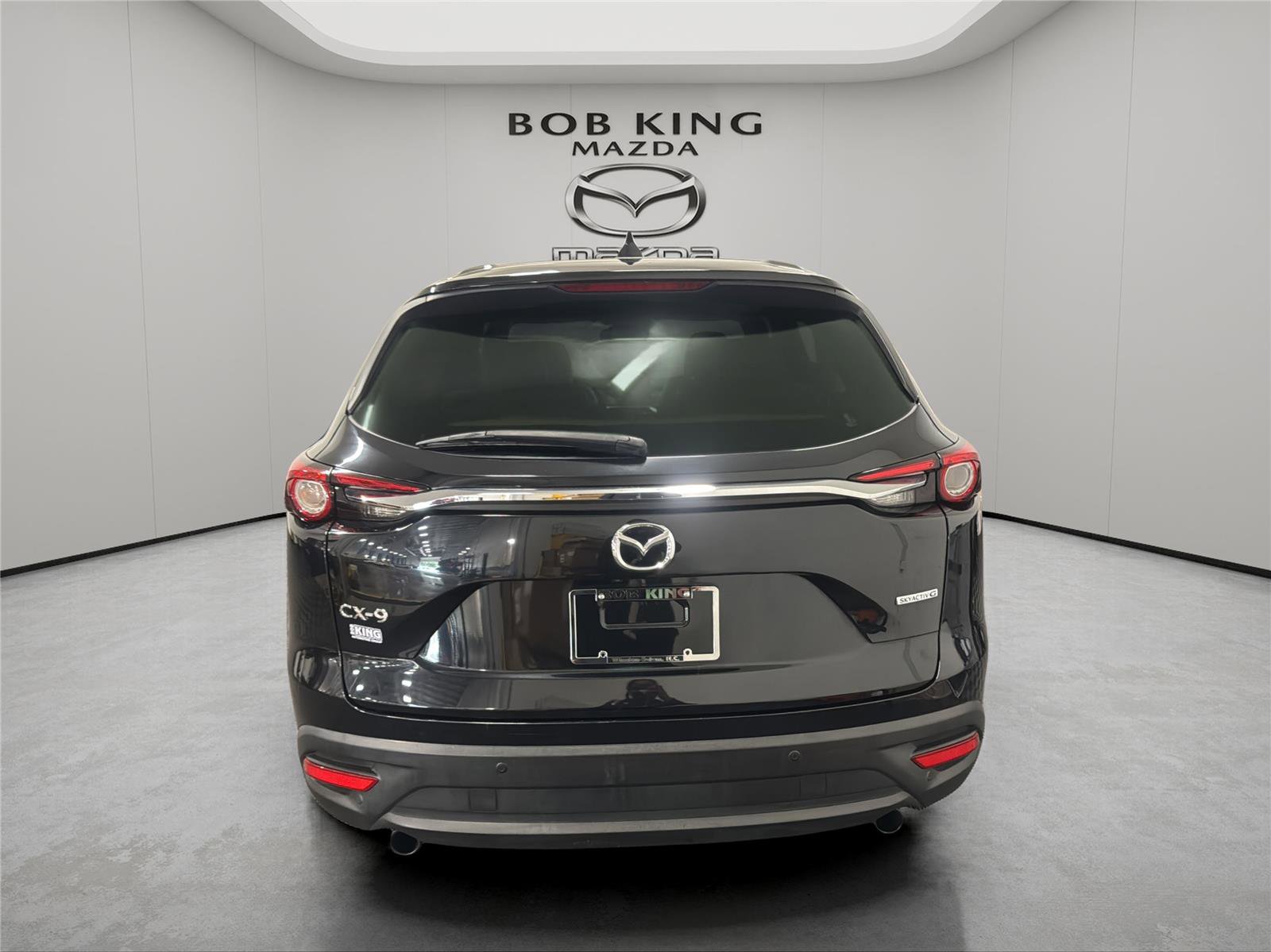 Used 2020 MAZDA CX-9 Touring w/ Touring Premium Package image 4