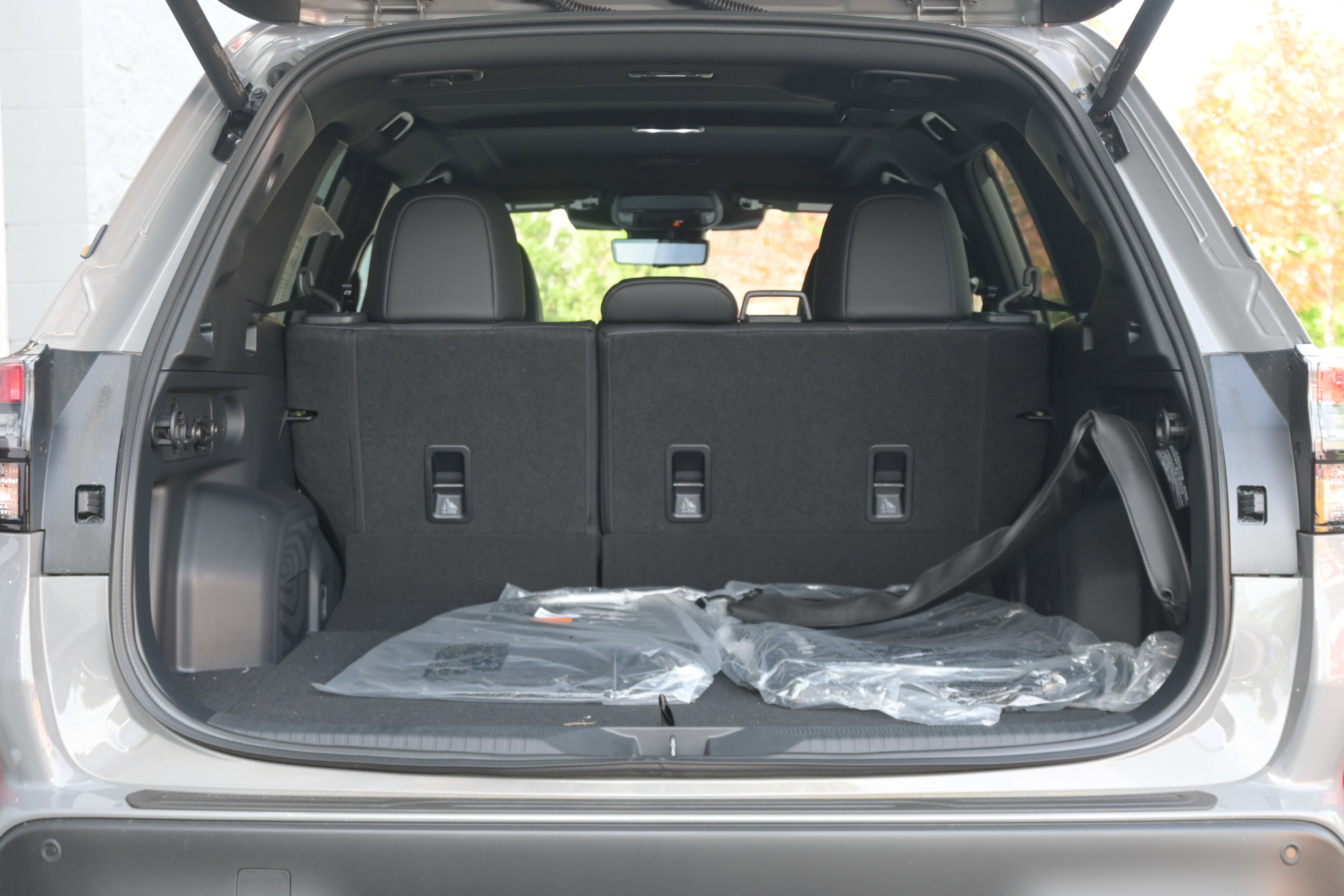 Certified 2026 Subaru Forester Touring w/ Touring Package AWD/4WD image 35