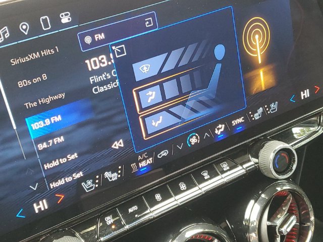 Used 2025 Chevrolet Blazer EV RS AWD/4WD image 15