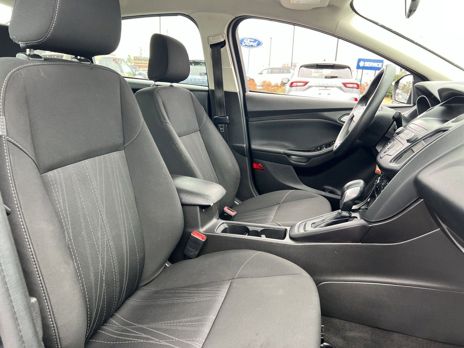 Certified 2018 Ford Focus SE image 24