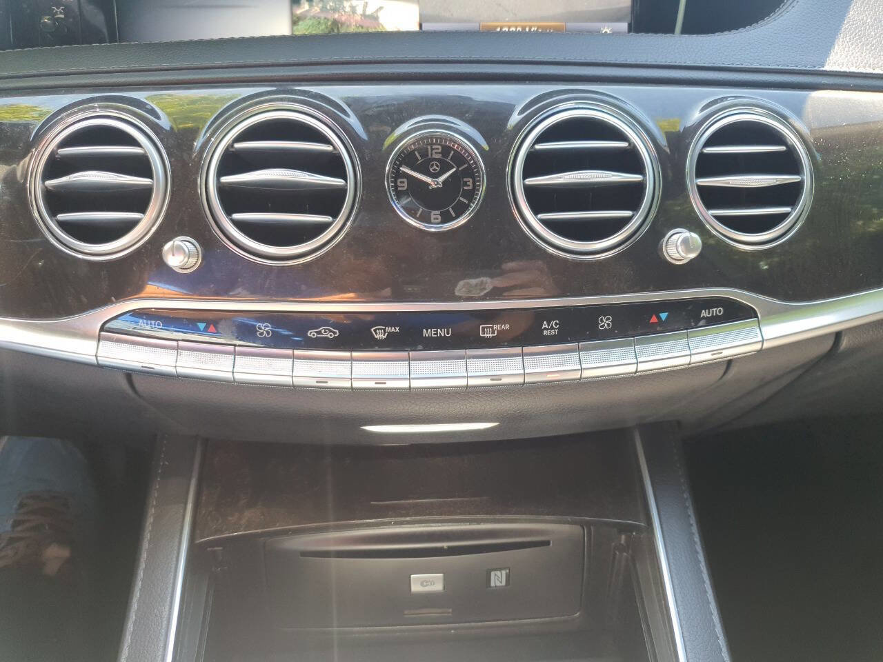 Used 2017 Mercedes-Benz S 550 4MATIC Sedan image 27