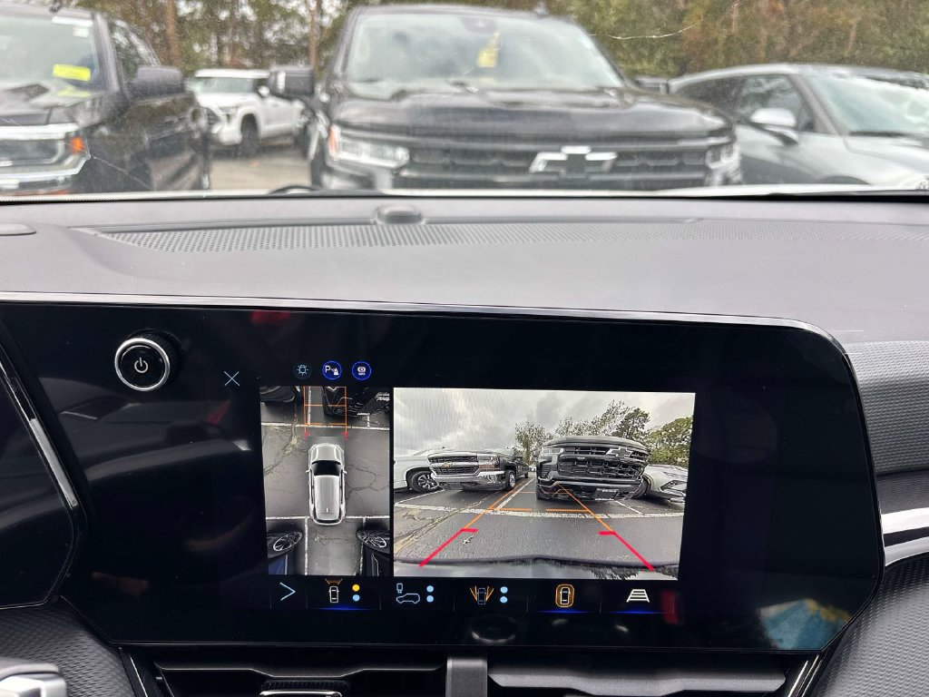 New 2027 Chevrolet Equinox RS w/ Safety and Technology Package AWD/4WD image 15