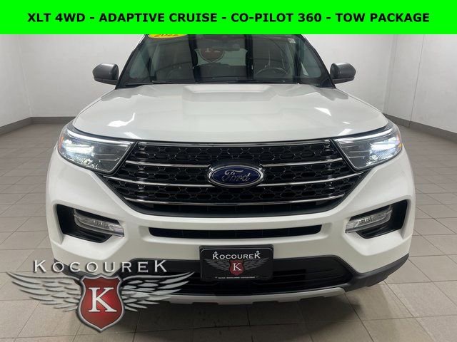 Used 2022 Ford Explorer XLT image 2