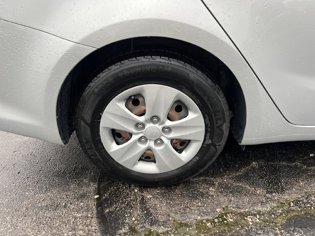 Used 2018 Kia Forte LX FWD image 6