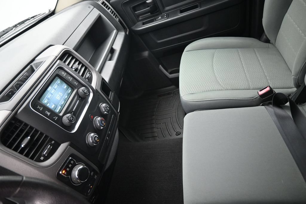 Used 2016 RAM 1500 Express AWD/4WD image 18