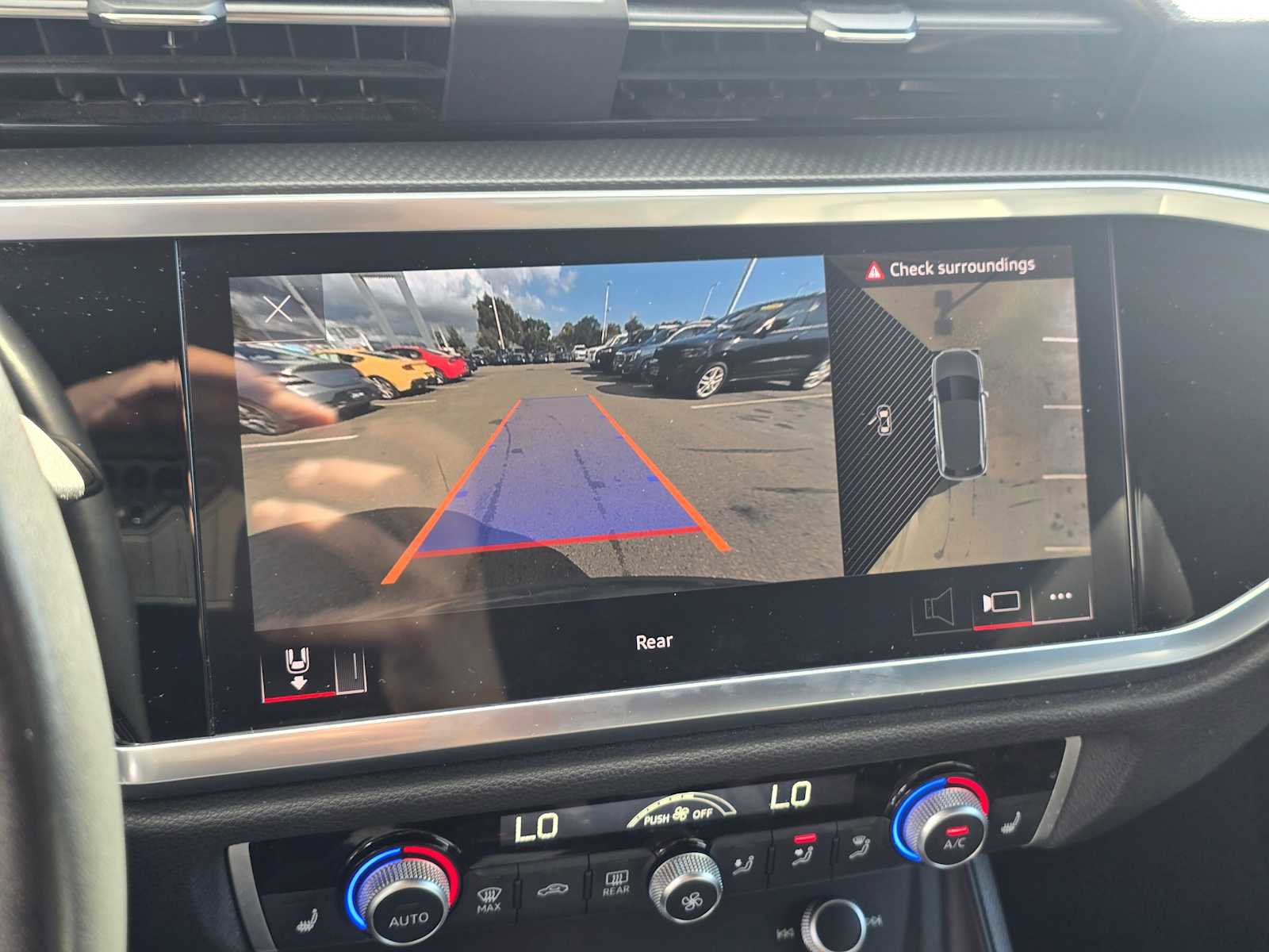 Used 2023 Audi Q3 2.0T Premium Plus w/ Premium Plus Package image 31