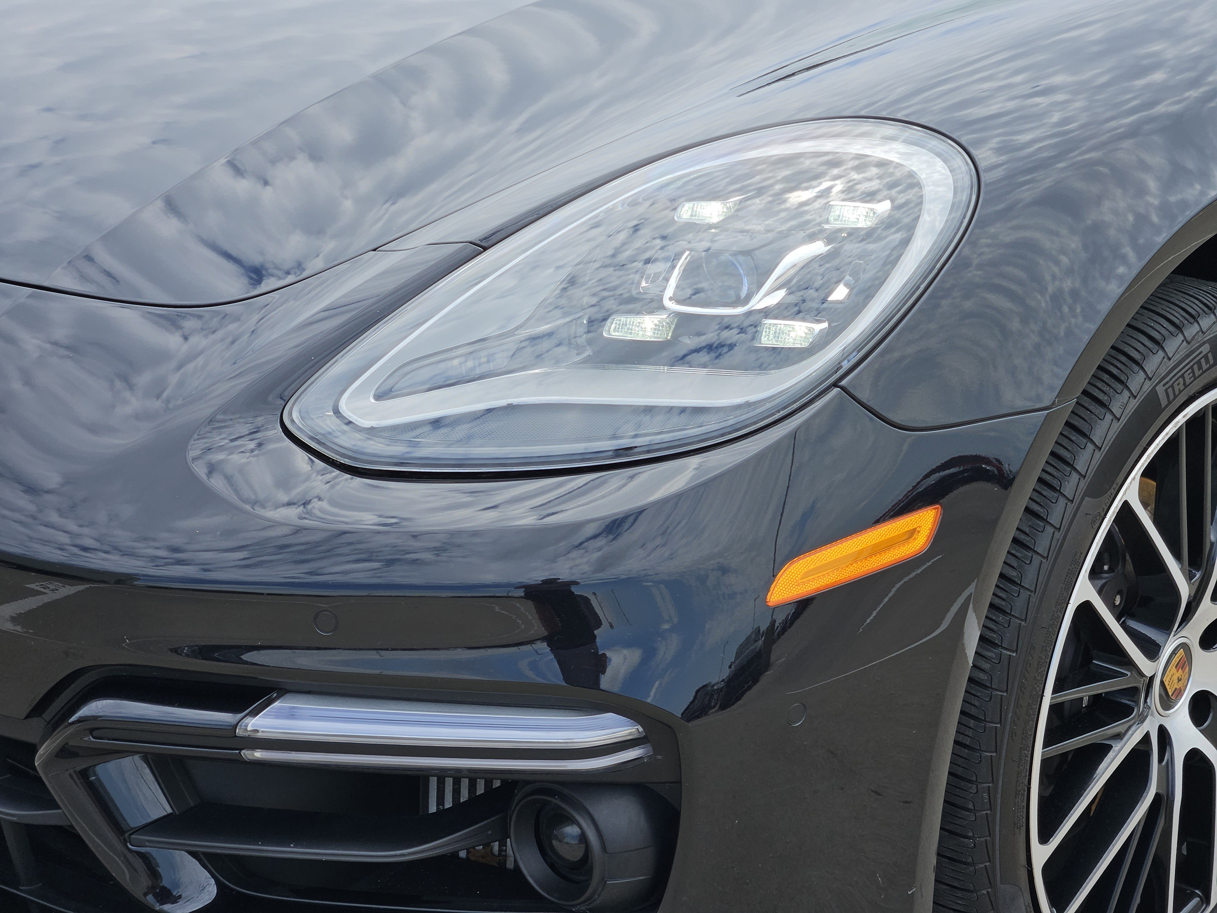 Certified 2023 Porsche Panamera 4 Platinum Edition AWD/4WD image 12