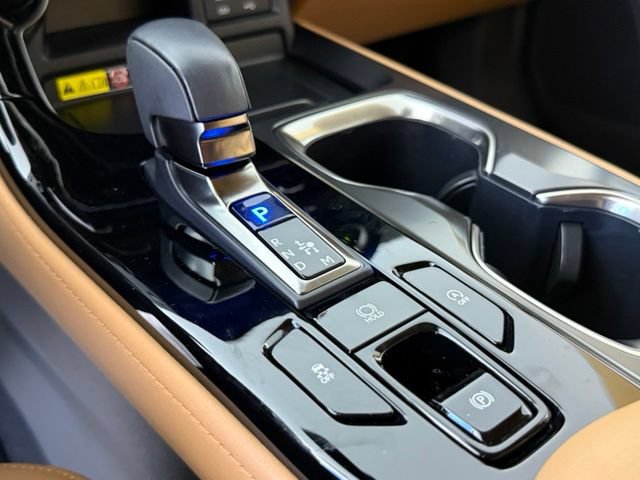 Used 2025 Lexus NX 250 FWD w/ Towing Package (2000 Lbs) image 23