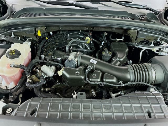 Used 2023 Jeep Grand Cherokee L Limited w/ Luxury Tech Group II image 34