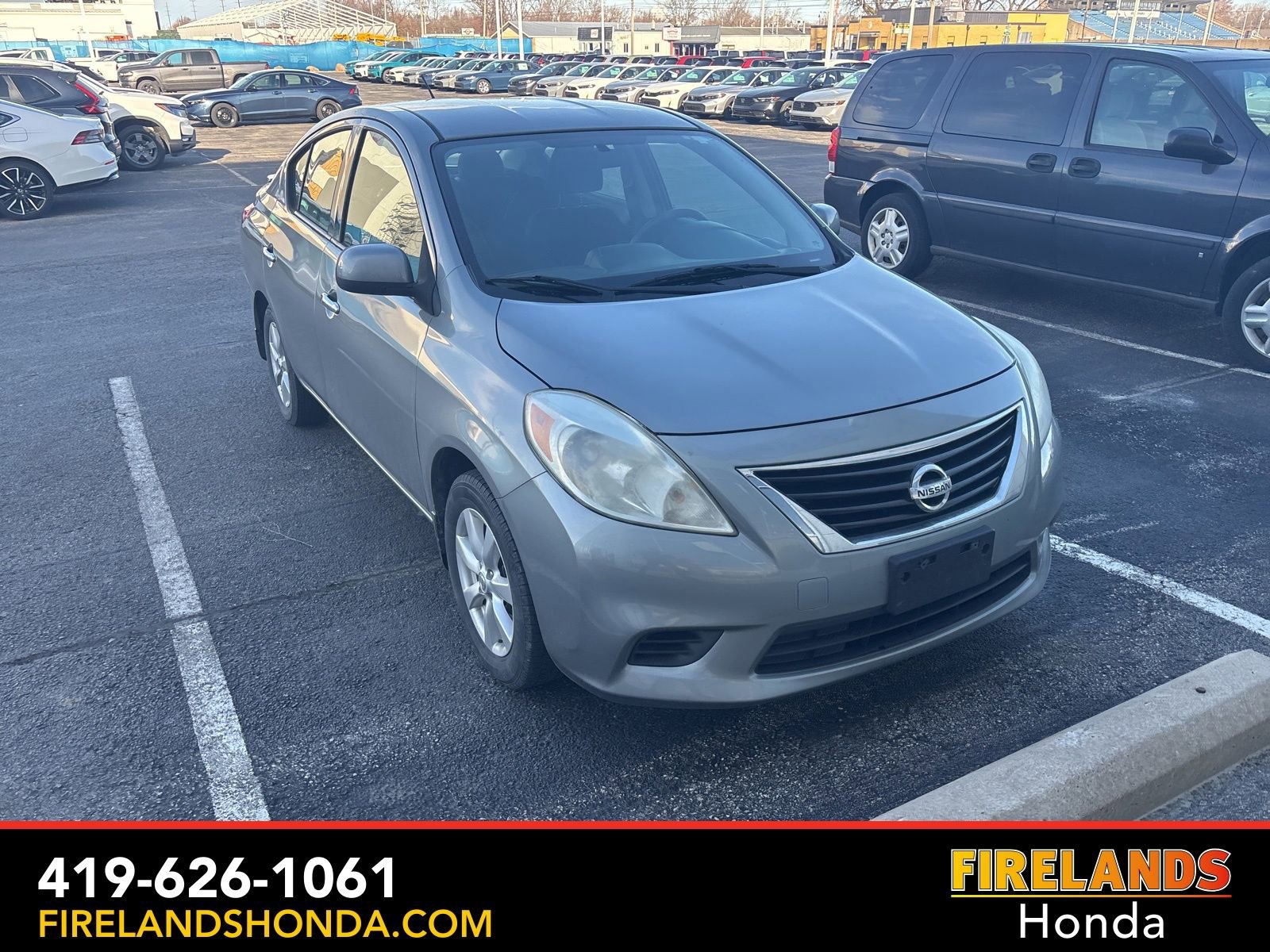 Used 2014 Nissan Versa SV w/ Convenience Package image 25