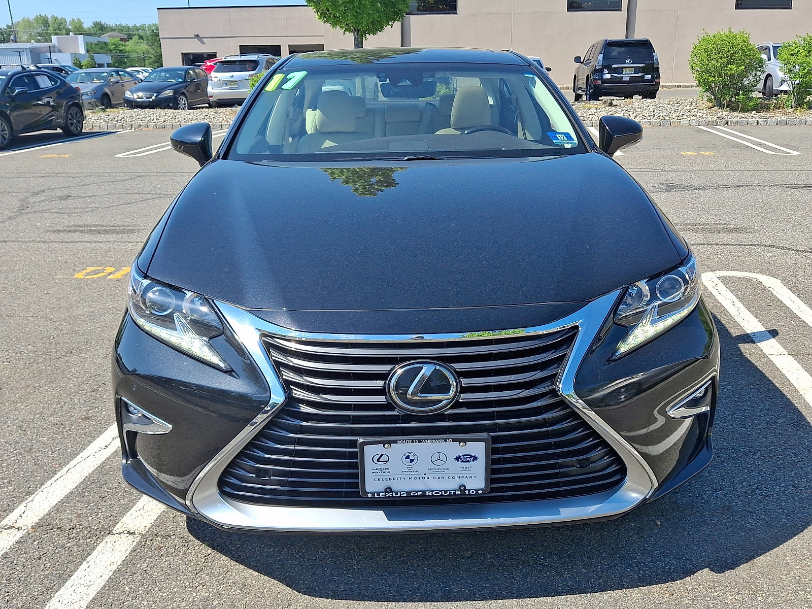 Used 2017 Lexus ES 350 FWD image 2
